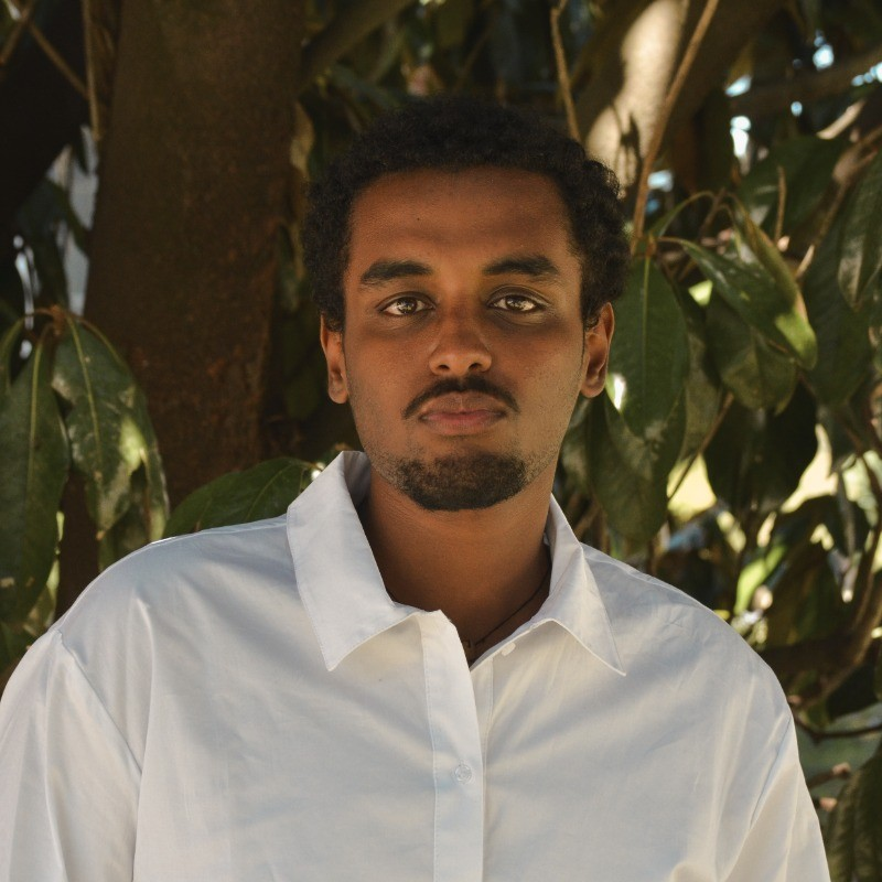 Aaron Tekle Headshot